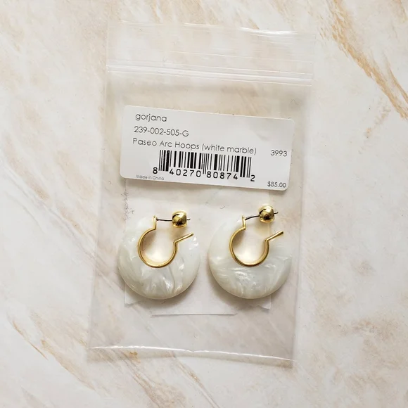 🌟Gorjana Paseo Arc Hoops White Marble 18k Gold Plate Earrings $85🌟 - Picture 2 of 5